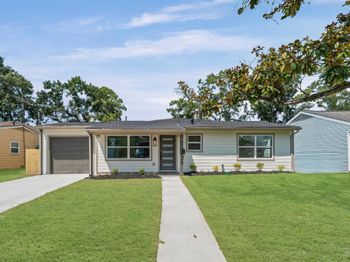 1818 Nina Lee Lane