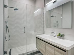 4911 Yarwell Drive, Houston TX 77096