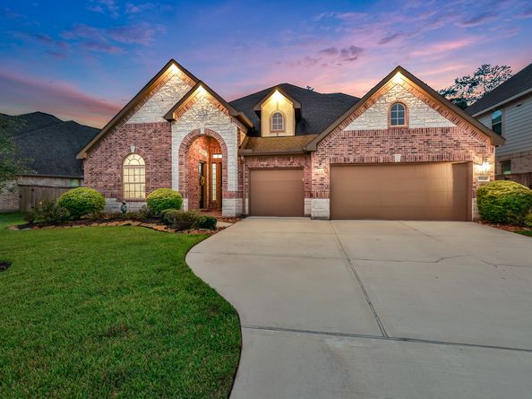 19248 Yellow Chestnut Lane, New Caney TX 77357