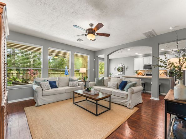 15 Bellisima Court, The Woodlands TX 77384