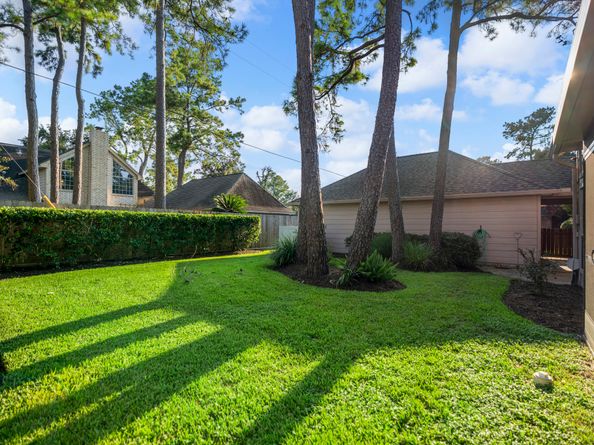 12227 Moorcreek Drive, Houston TX 77070