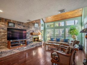 12227 Moorcreek Drive, Houston TX 77070