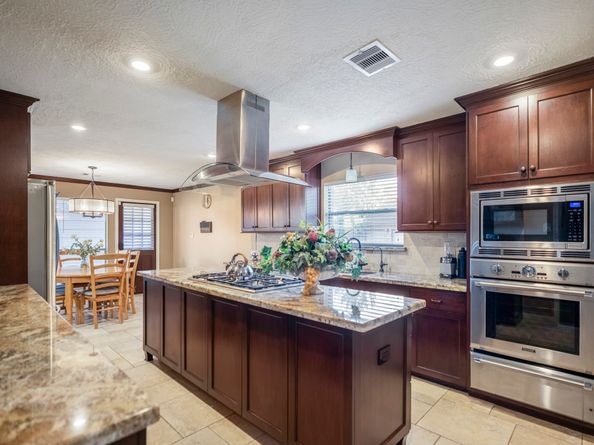 12227 Moorcreek Drive, Houston TX 77070