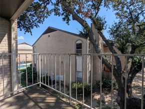 2011 Spenwick Drive 412, Houston TX 77055