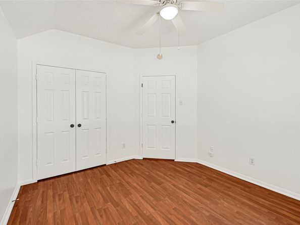 1727 Mickle Creek Drive, Houston TX 77049