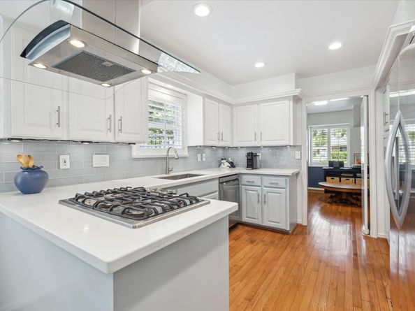 7915 Meadowvale Drive, Houston TX 77063
