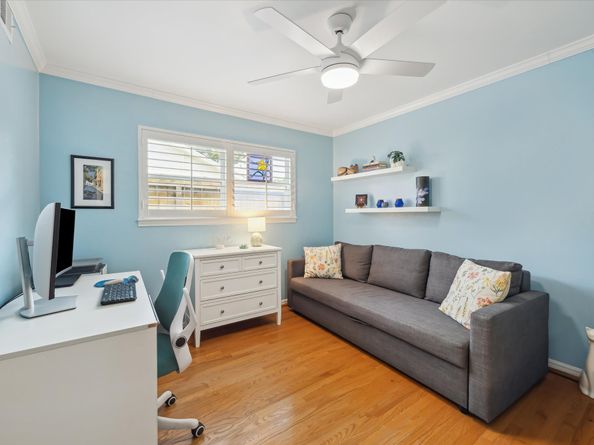 7915 Meadowvale Drive, Houston TX 77063