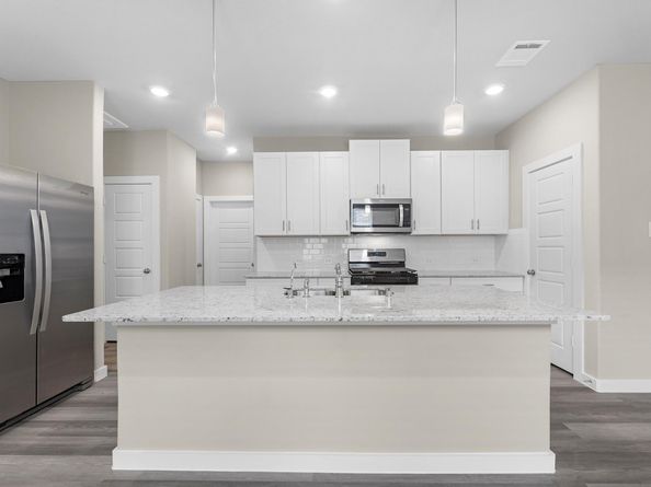 1749 Succotash Oak Court, Conroe TX 77304