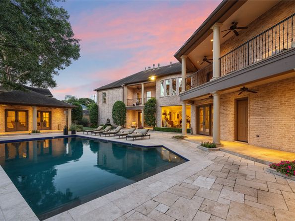 5440 Huckleberry Lane, Houston TX 77056
