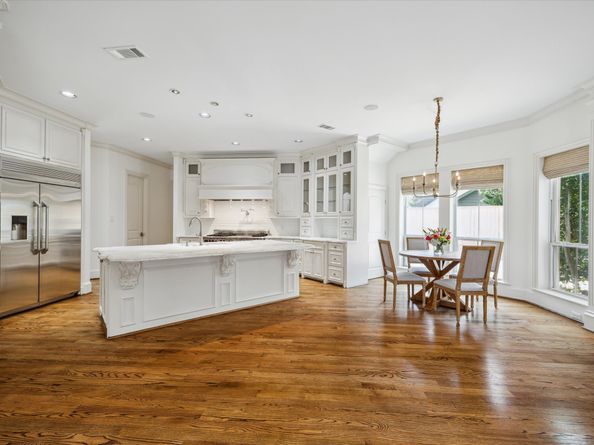 5440 Huckleberry Lane, Houston TX 77056