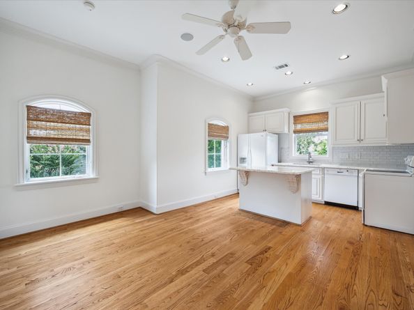 5440 Huckleberry Lane, Houston TX 77056