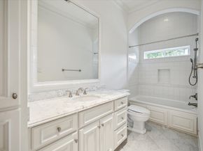 5440 Huckleberry Lane, Houston TX 77056