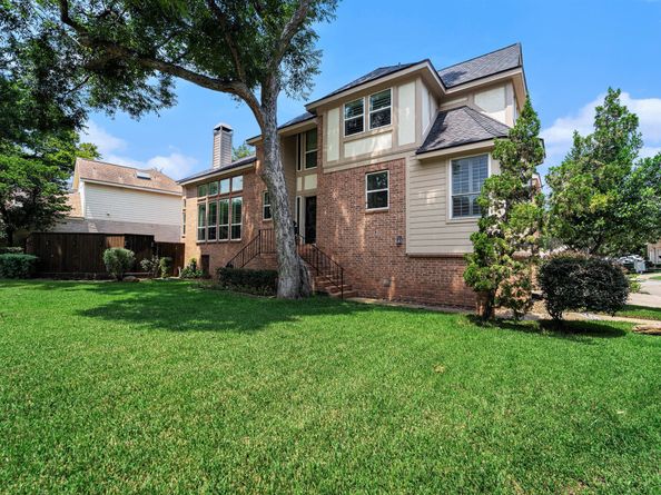 12815 Kingsbridge Lane, Houston TX 77077