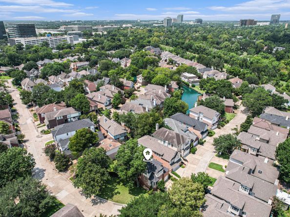 12815 Kingsbridge Lane, Houston TX 77077