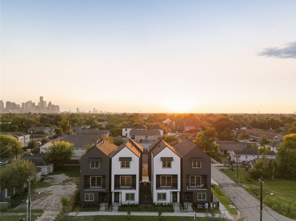 4432 Oats Street, Houston TX 77020