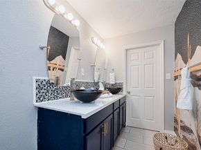 5114 Grantwood Street, Houston TX 77004
