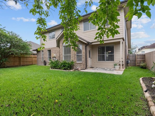 16050 Cedar Gully Dr, Friendswood TX 77546