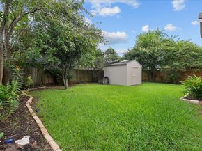 16050 Cedar Gully Dr, Friendswood TX 77546