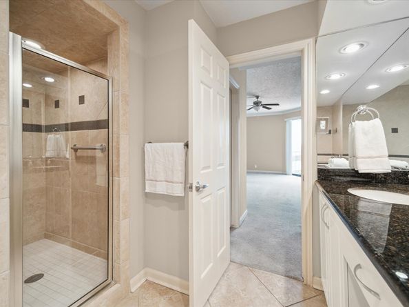 3350 Mccue Road 603, Houston TX 77056