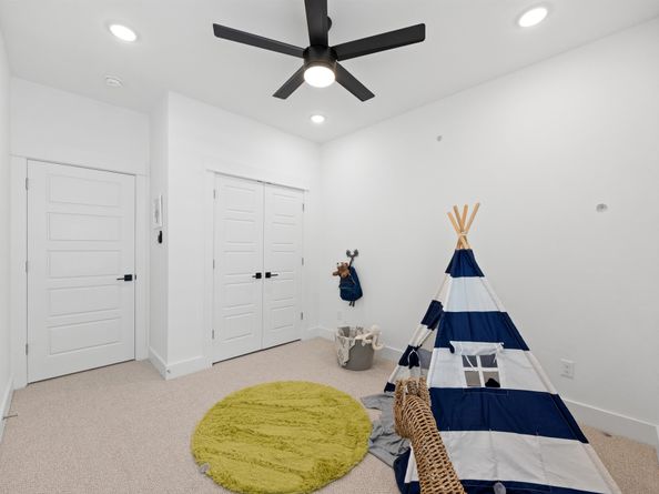 5815 Highland Sky Lane, Houston TX 77091