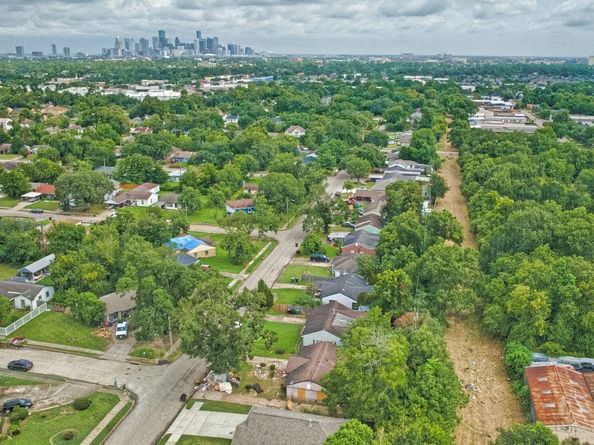 6519 Sherwood Drive, Houston TX 77021