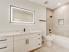 6710 Kassarine Pass A/B, Houston TX 77033