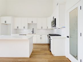 6710 Kassarine Pass A/B, Houston TX 77033