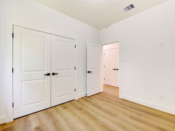 6710 Kassarine Pass A/B, Houston TX 77033