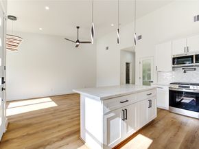6710 Kassarine Pass A/B, Houston TX 77033