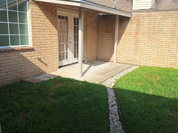 4030 Knoll Glen Drive, Houston TX 77082