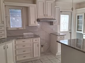 4030 Knoll Glen Drive, Houston TX 77082