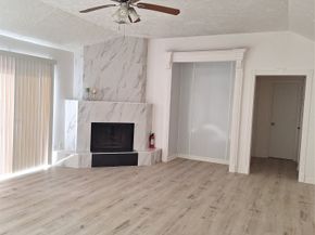 4030 Knoll Glen Drive, Houston TX 77082