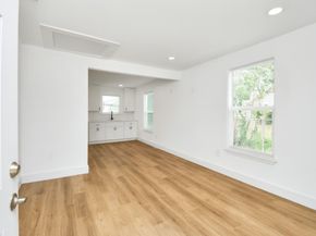 9818 Kerr Street, Houston TX 77029