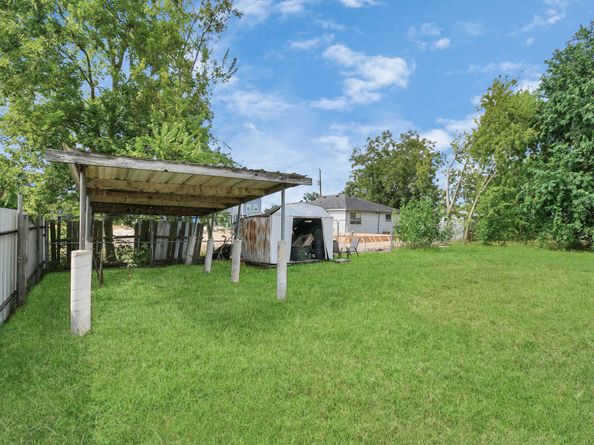 9818 Kerr Street, Houston TX 77029