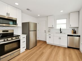 9818 Kerr Street, Houston TX 77029