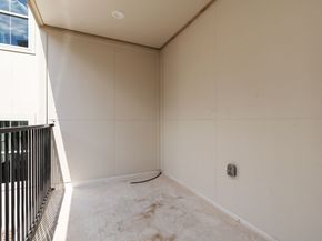 1142 W 16th Street, Houston TX 77008