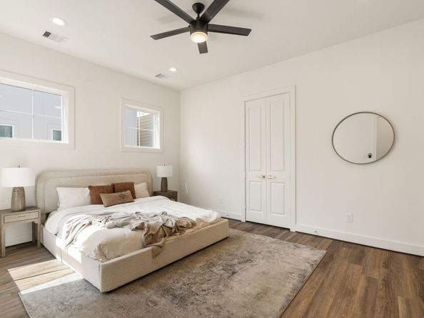 1142 W 16th Street, Houston TX 77008