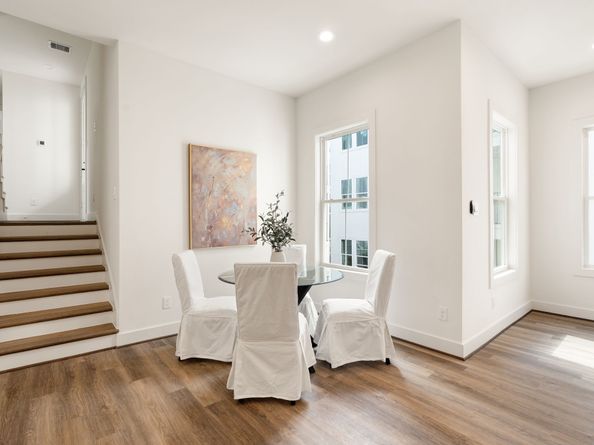 1142 W 16th Street, Houston TX 77008
