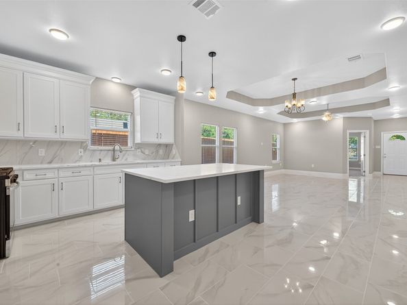 7832 Dewitt Street, Houston TX 77028