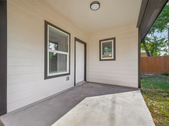 7832 Dewitt Street, Houston TX 77028