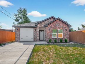 7832 Dewitt Street, Houston TX 77028
