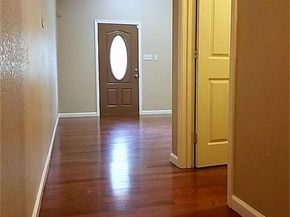 9506 E Avenue I, Houston TX 77012