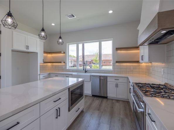 1818 West Street, Houston TX 77026