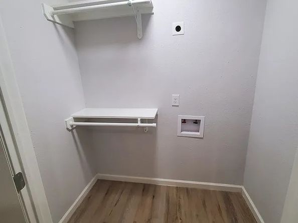 627 Glenburnie Drive, Houston TX 77022