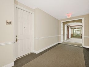 7575 Kirby Drive 1202, Houston TX 77030