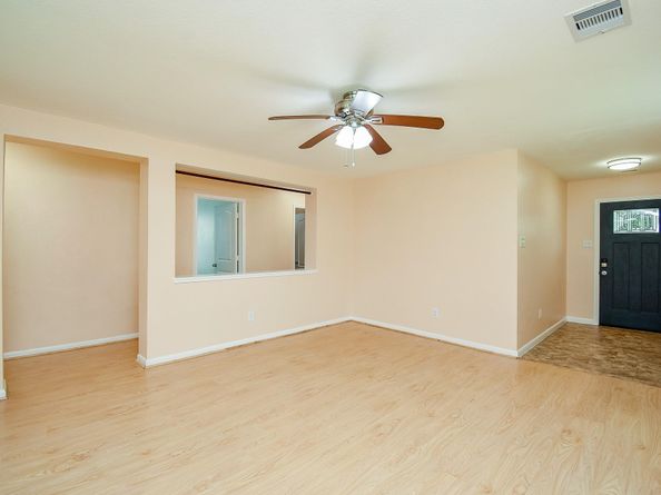 2631 Skyview Trace Court, Houston TX 77047