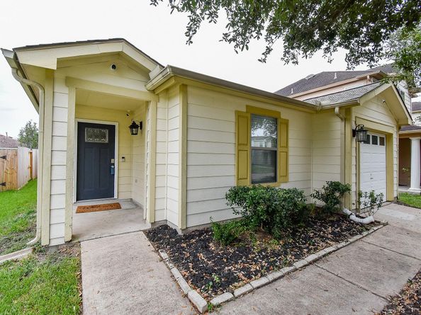 2631 Skyview Trace Court, Houston TX 77047