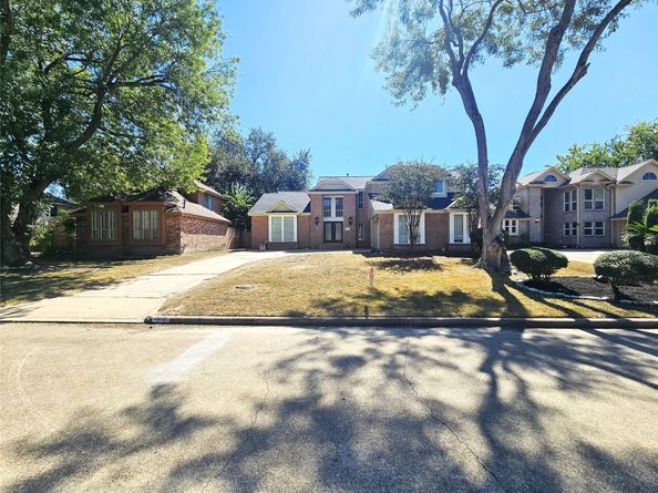 15131 New Hastings Drive, Houston TX 77095