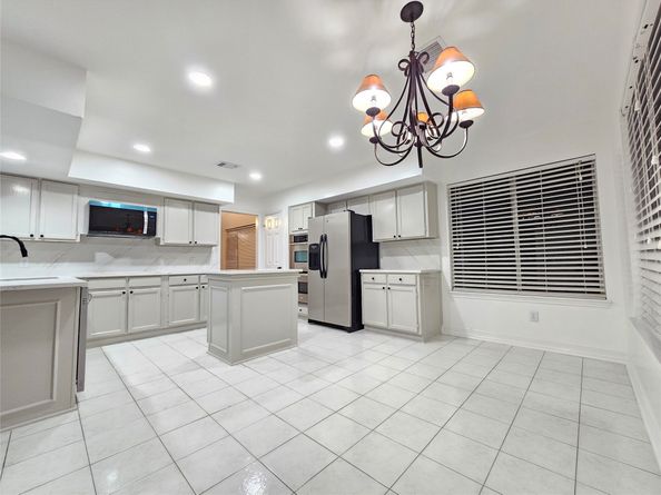 15131 New Hastings Drive, Houston TX 77095