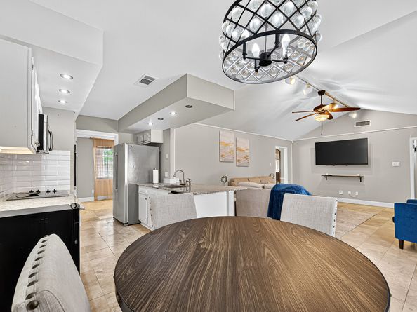 9402 Meadowcroft Drive, Houston TX 77063